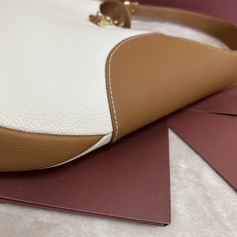 Loro Piana Hobo Bags TechFriendly 44031