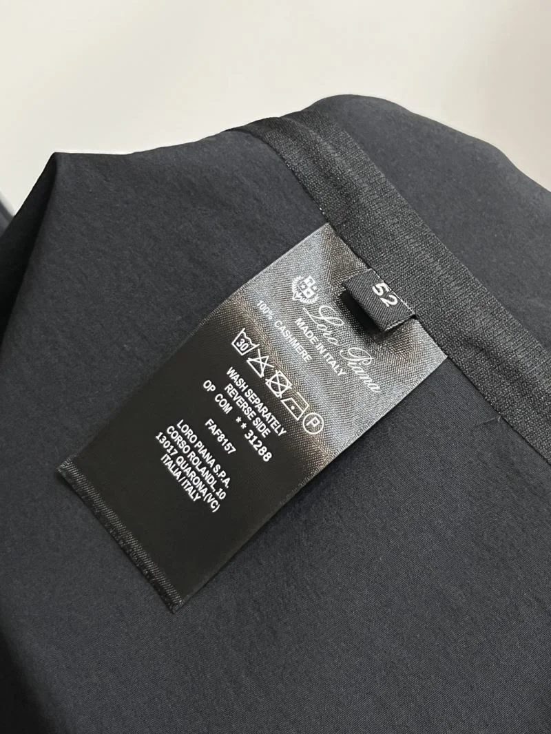 EyeCatching Loro Piana Outwear 164109