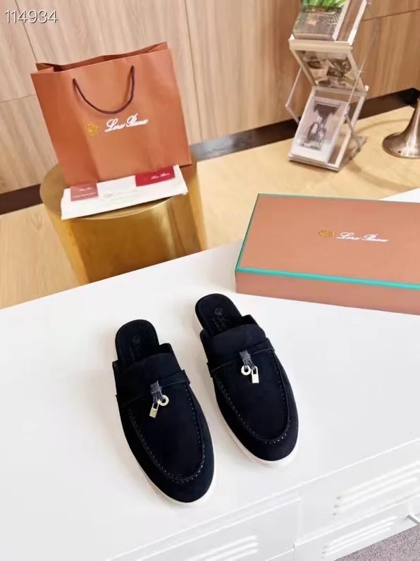 Minimalist Loro Piana Sandals 4358