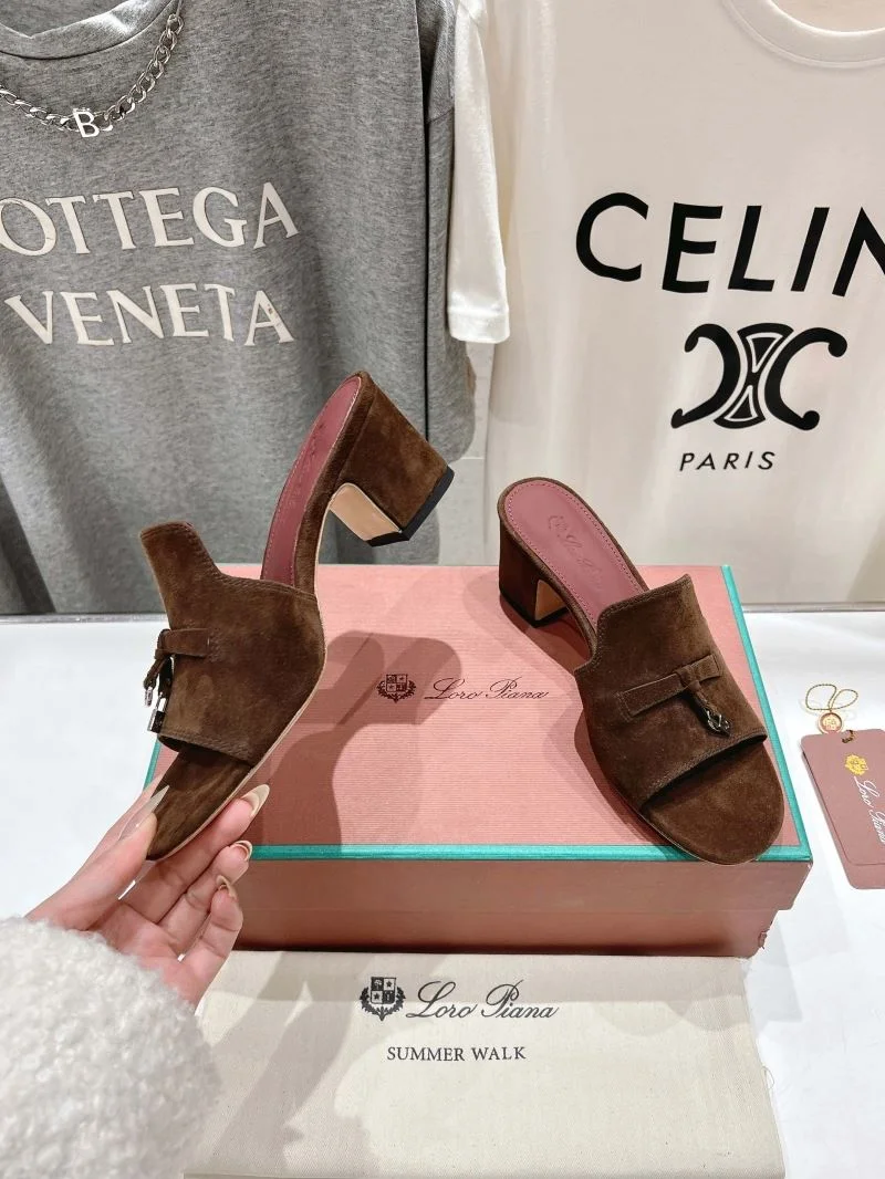 Sleek Loro Piana Sandals 12107