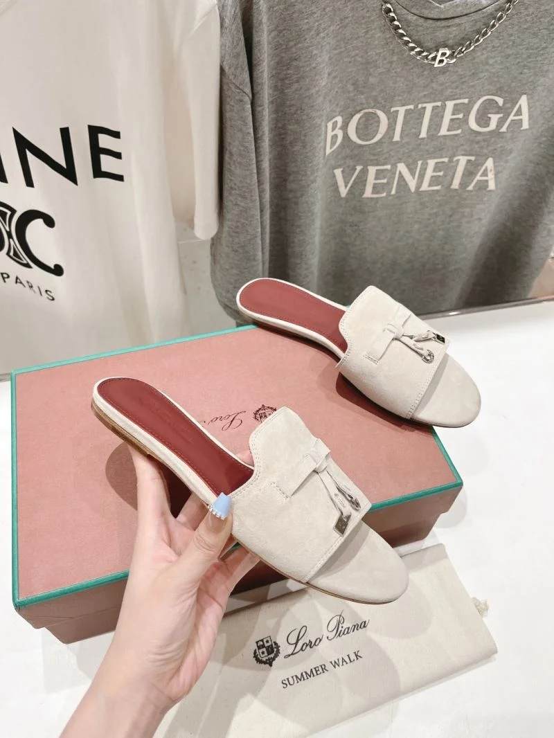 Loro Piana Sandals Supportive 12092
