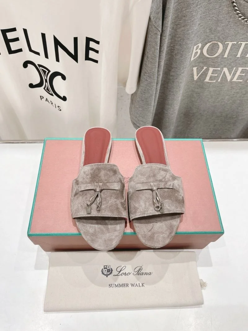 Trendy Loro Piana Sandals 12095
