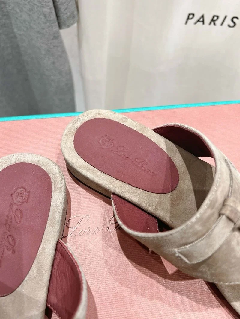 Loro Piana Sandals ModernLook 12094