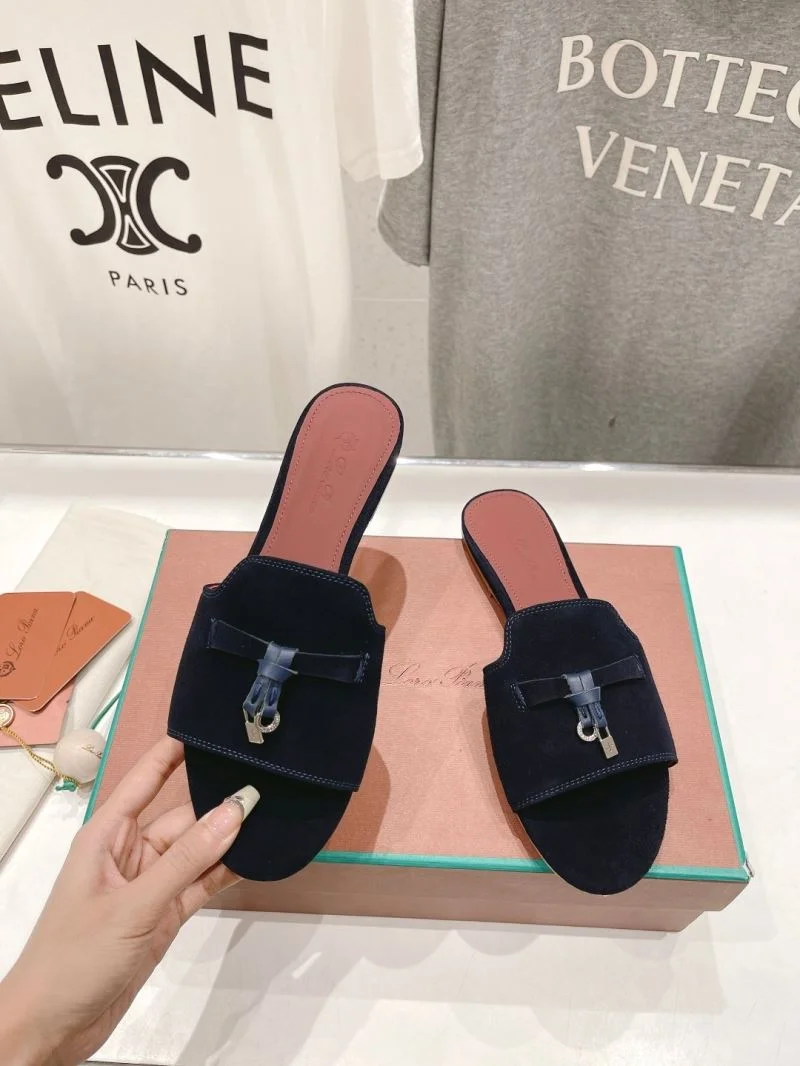 Vibrant Loro Piana Sandals 12110
