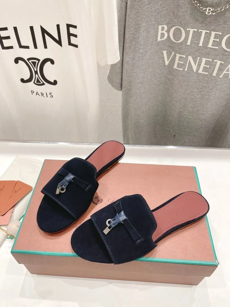 Vibrant Loro Piana Sandals 12110