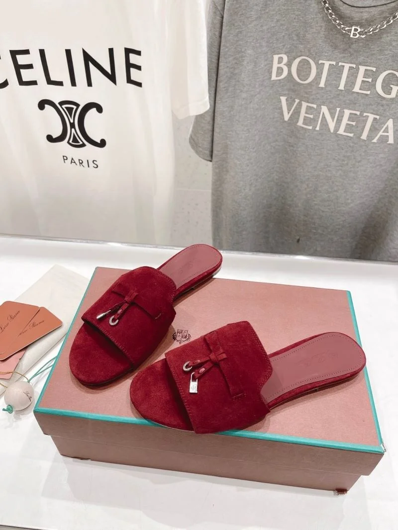 WellDesigned Loro Piana Sandals 12093