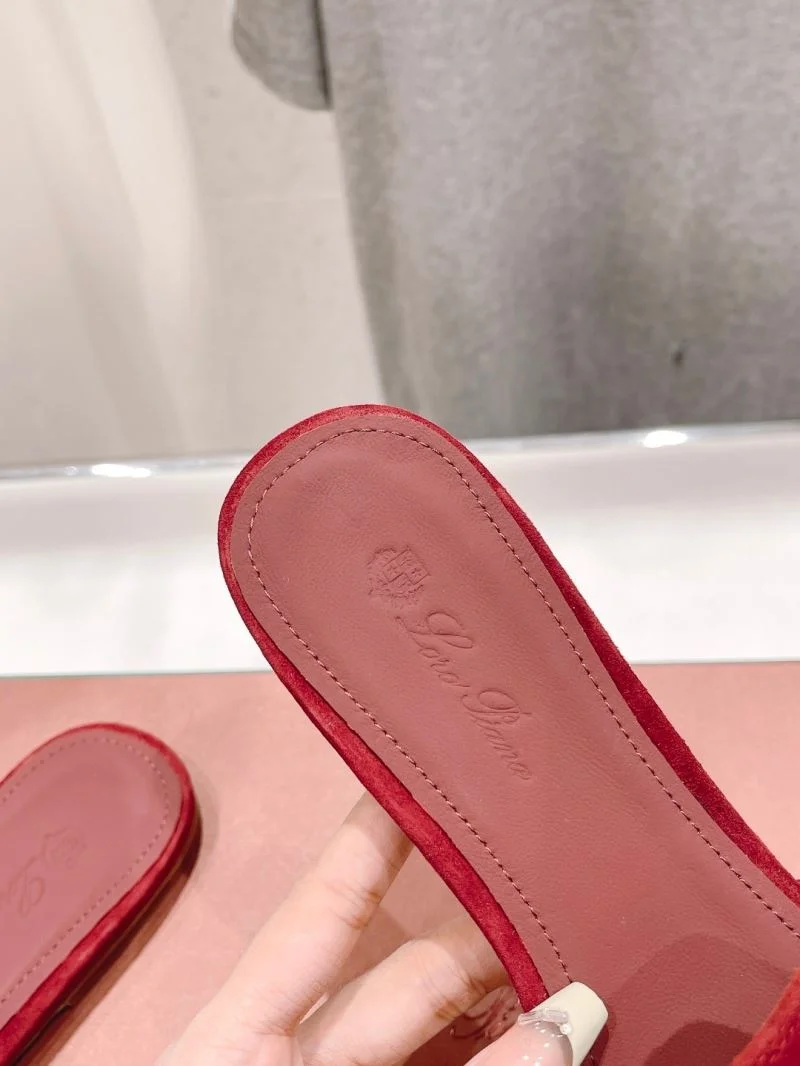 WellDesigned Loro Piana Sandals 12093