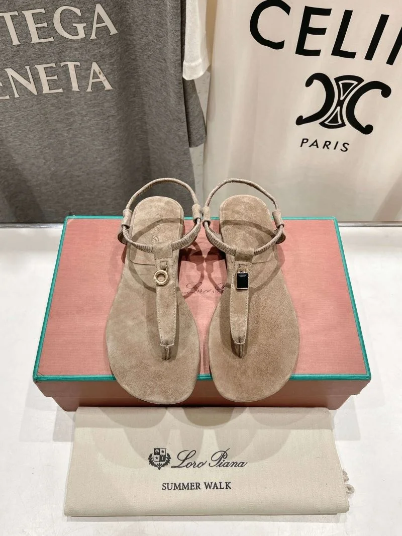 Supportive Loro Piana Sandals 12069