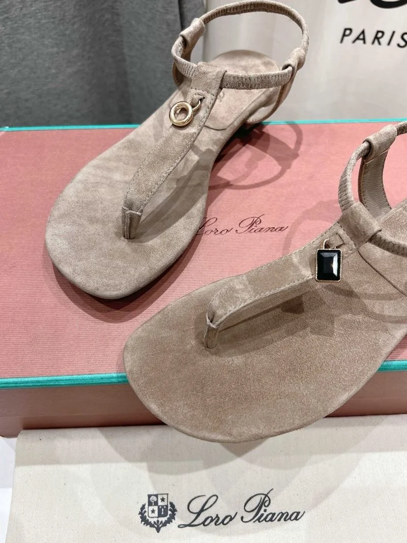 Supportive Loro Piana Sandals 12069