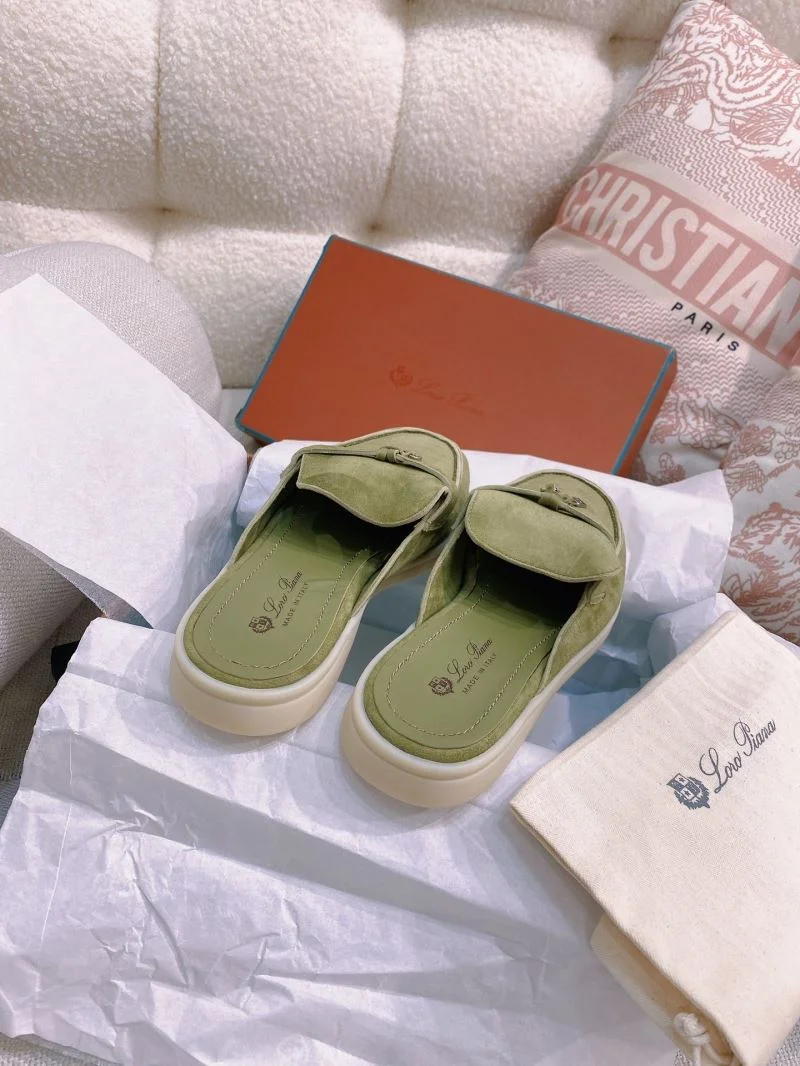 Supportive Loro Piana Sandals 12057
