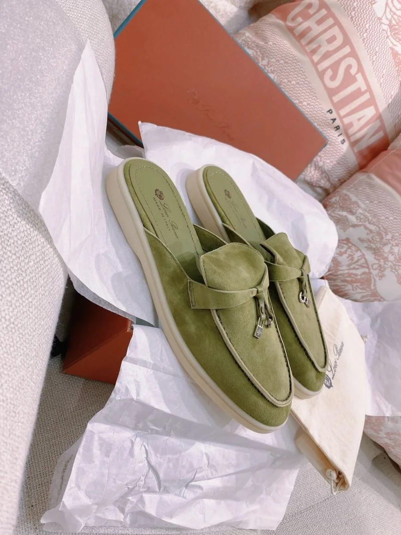 Supportive Loro Piana Sandals 12057