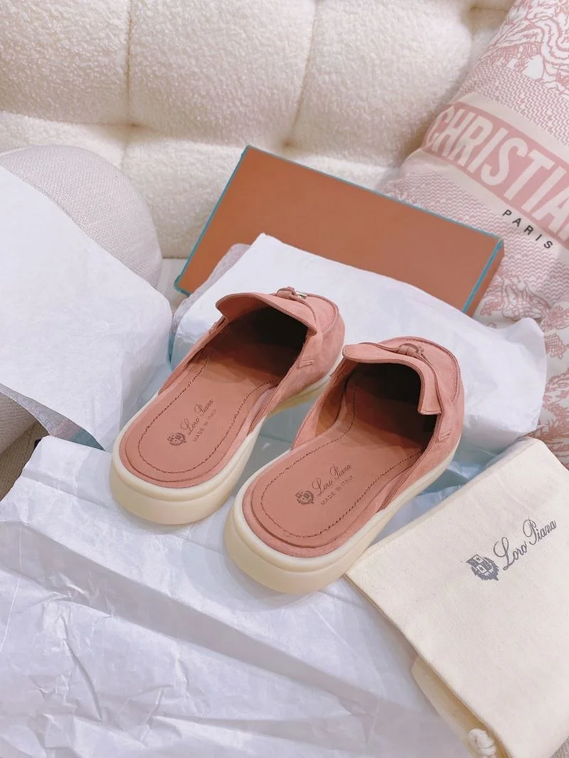 Loro Piana Sandals Breathable 12050