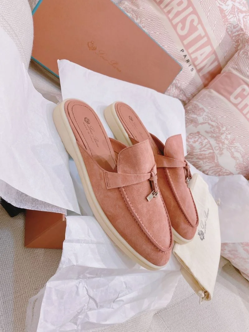 Loro Piana Sandals Breathable 12050