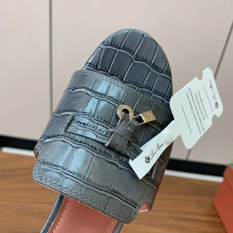 Loro Piana Sandals Stylish 12013