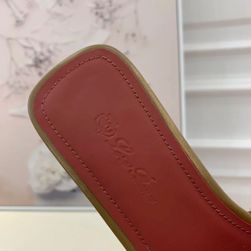 Trendy Loro Piana Sandals 12022