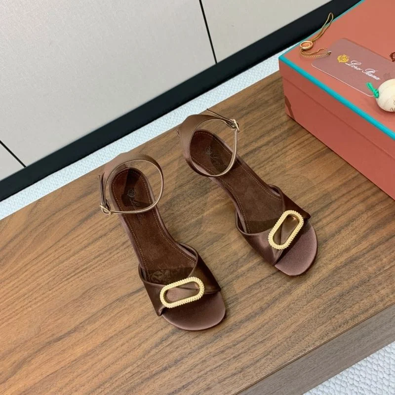 Trendsetting Loro Piana Sandals 11923