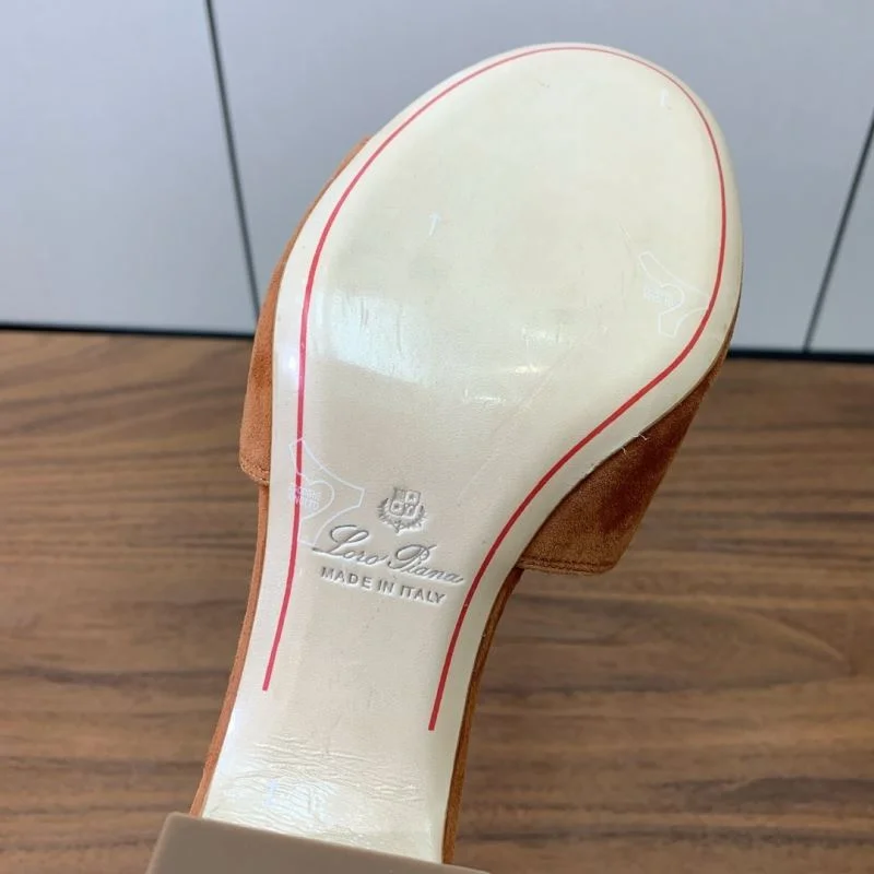 Loro Piana Sandals Vibrant 11901