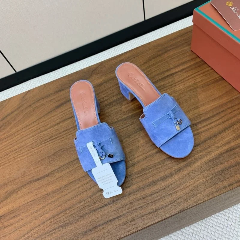 Trendsetting Loro Piana Sandals 11881