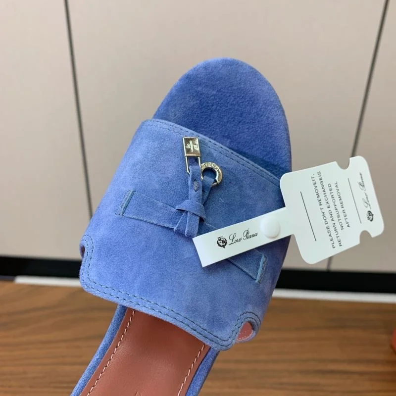 Trendsetting Loro Piana Sandals 11881