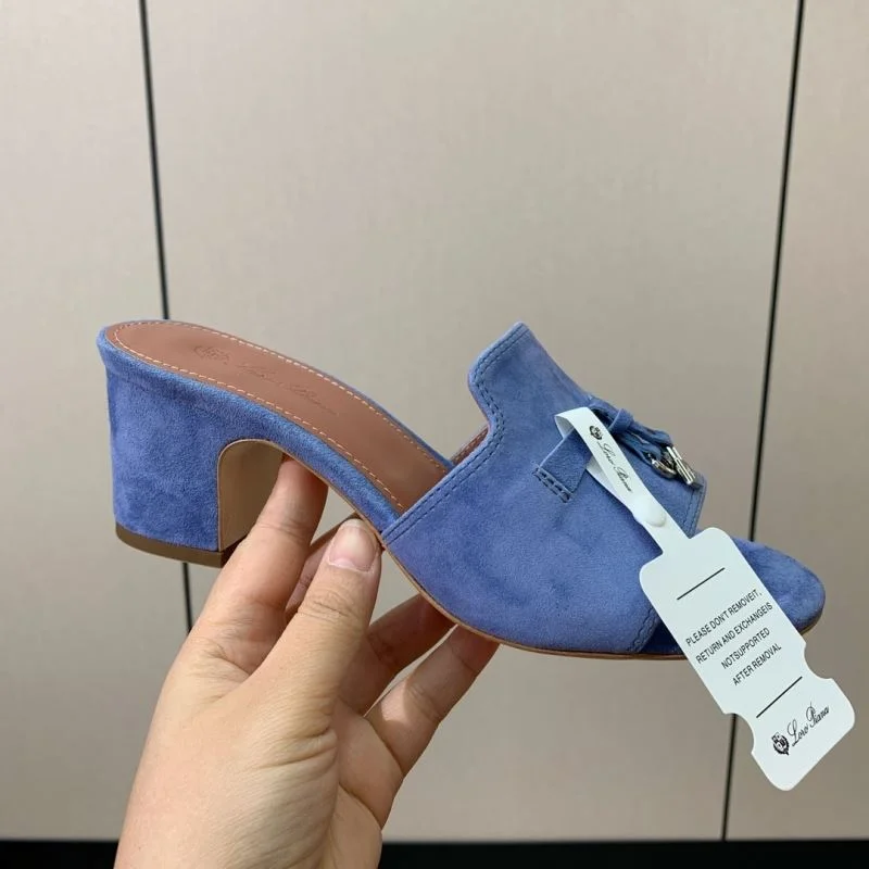 Trendsetting Loro Piana Sandals 11881