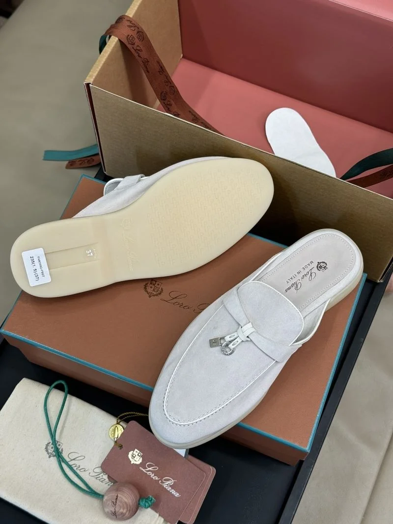 Sporty Loro Piana Sandals 9678
