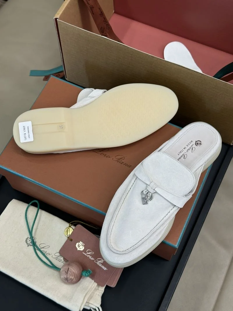 Loro Piana Sandals Chic 9671