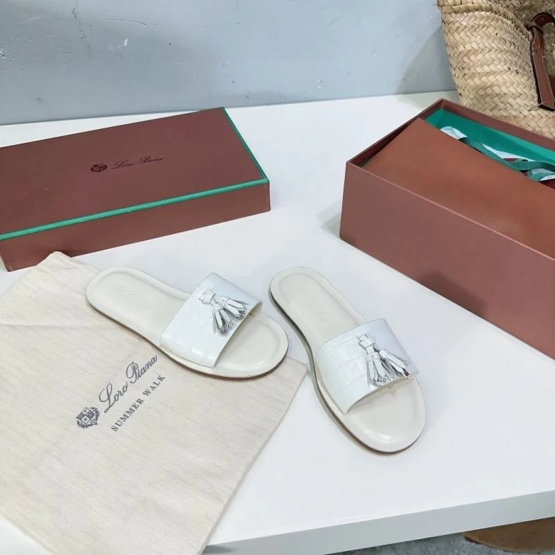 WellDesigned Loro Piana Sandals 9667