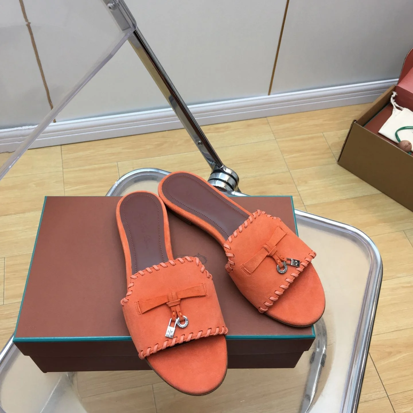 Chic Loro Piana Sandals 6274
