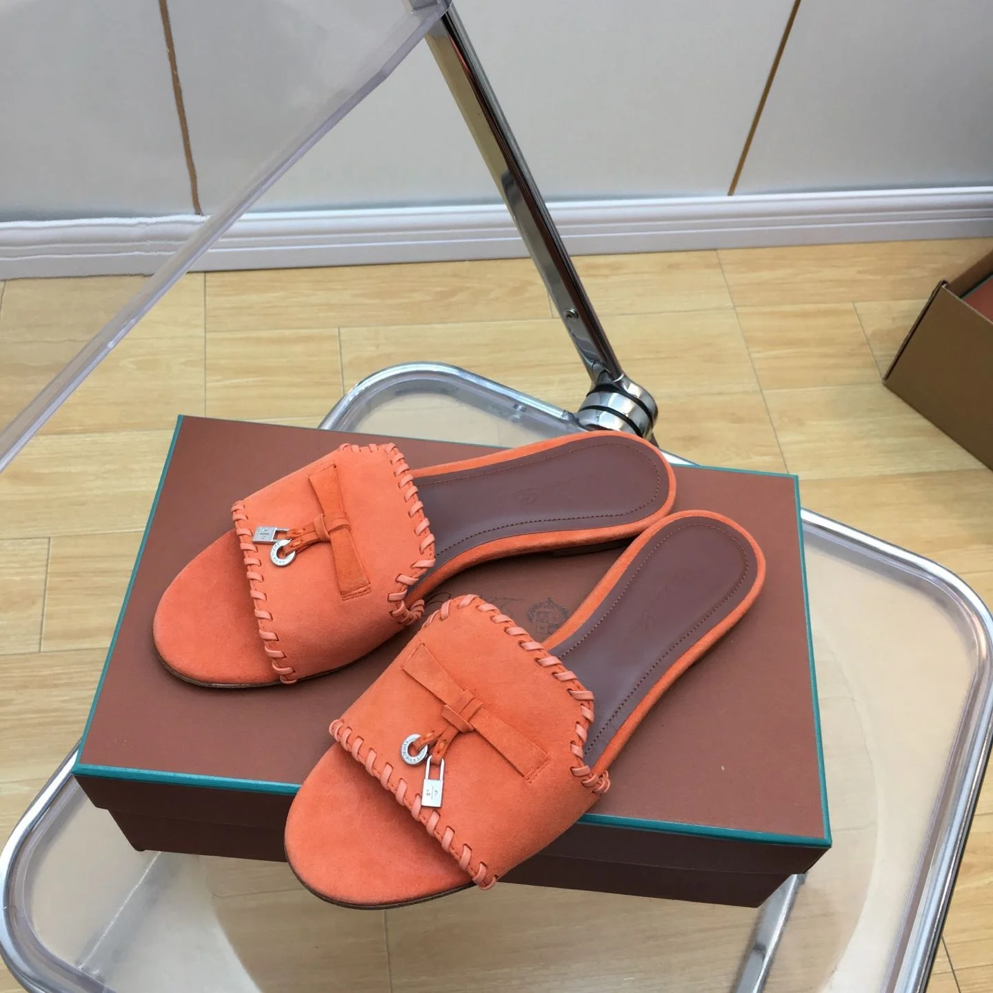 Chic Loro Piana Sandals 6274
