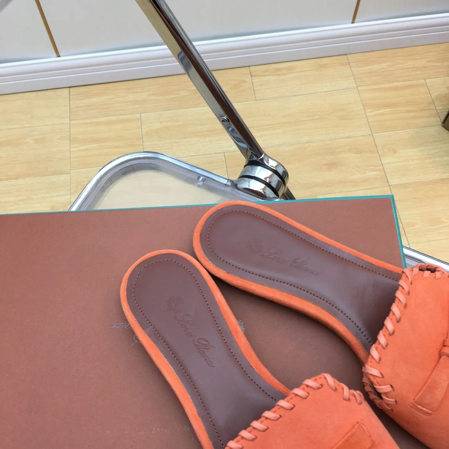 Chic Loro Piana Sandals 6274