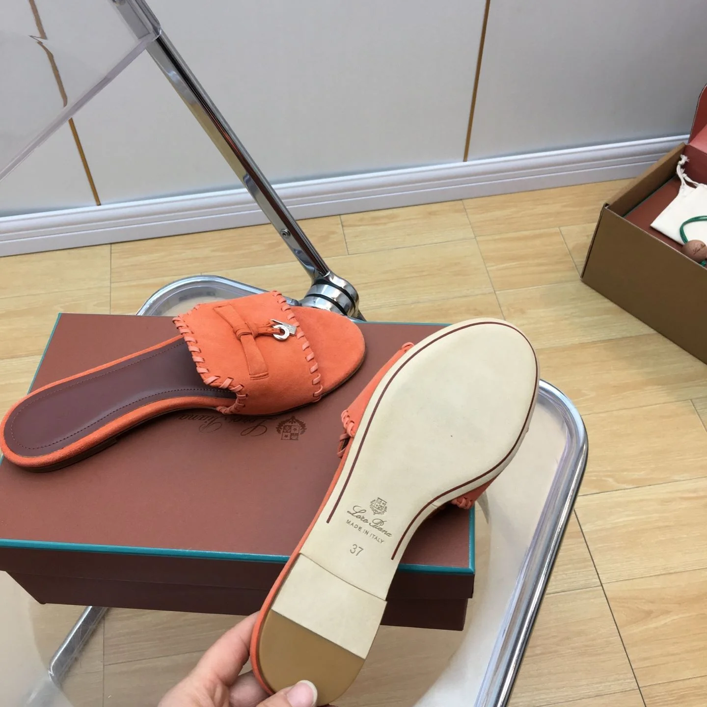 Chic Loro Piana Sandals 6274