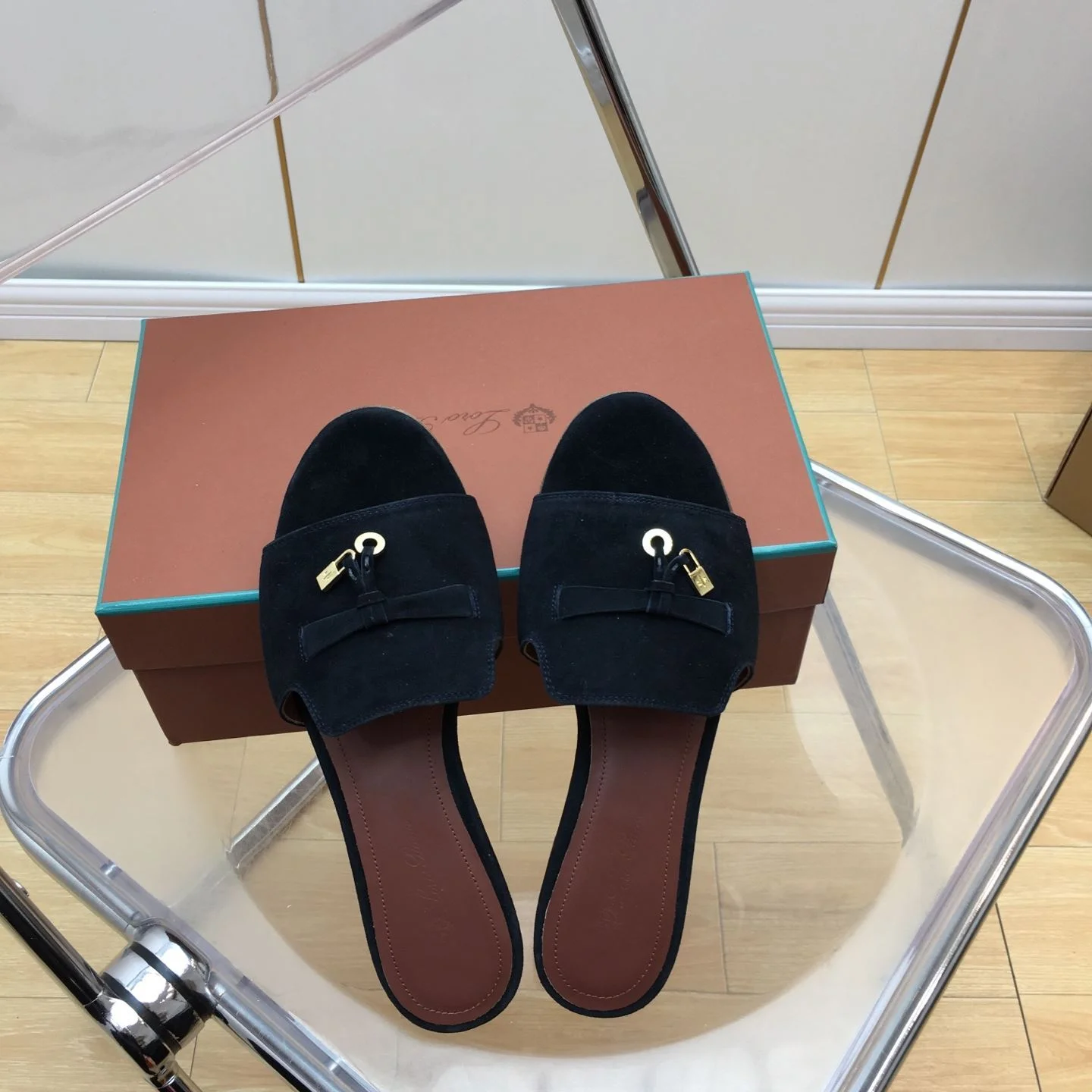 Loro Piana Sandals Unisex 6182