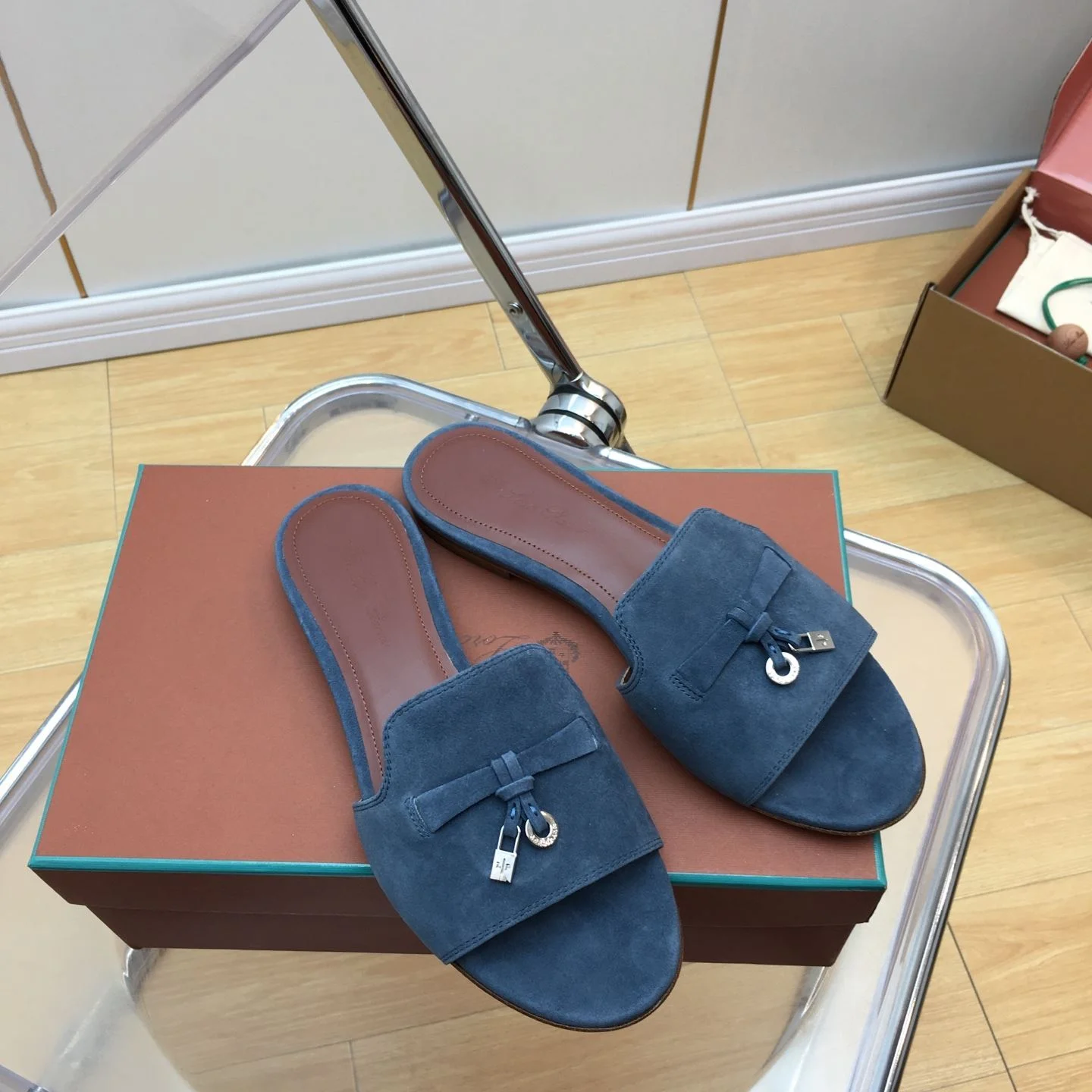 Affordable Loro Piana Sandals 6212