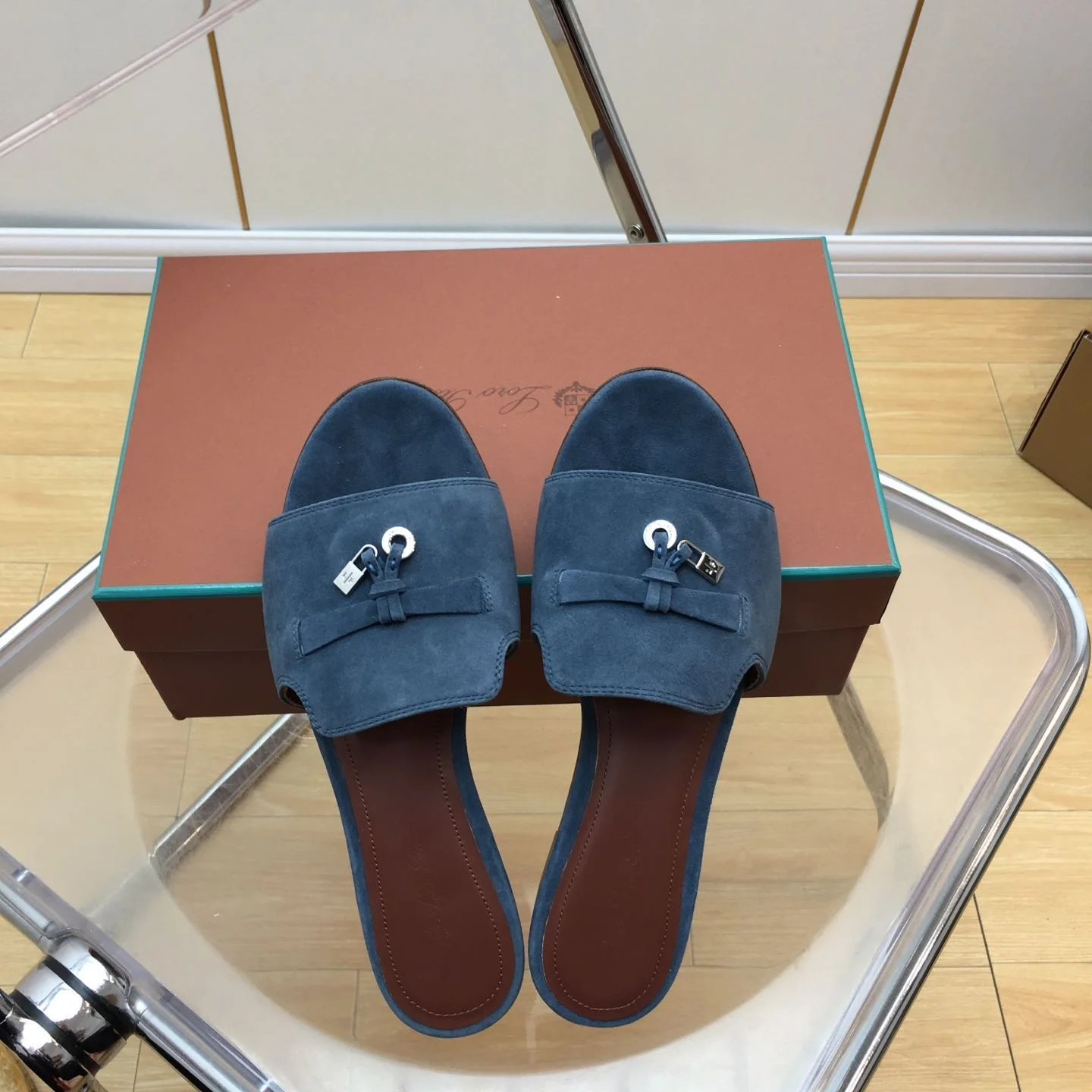 Affordable Loro Piana Sandals 6212