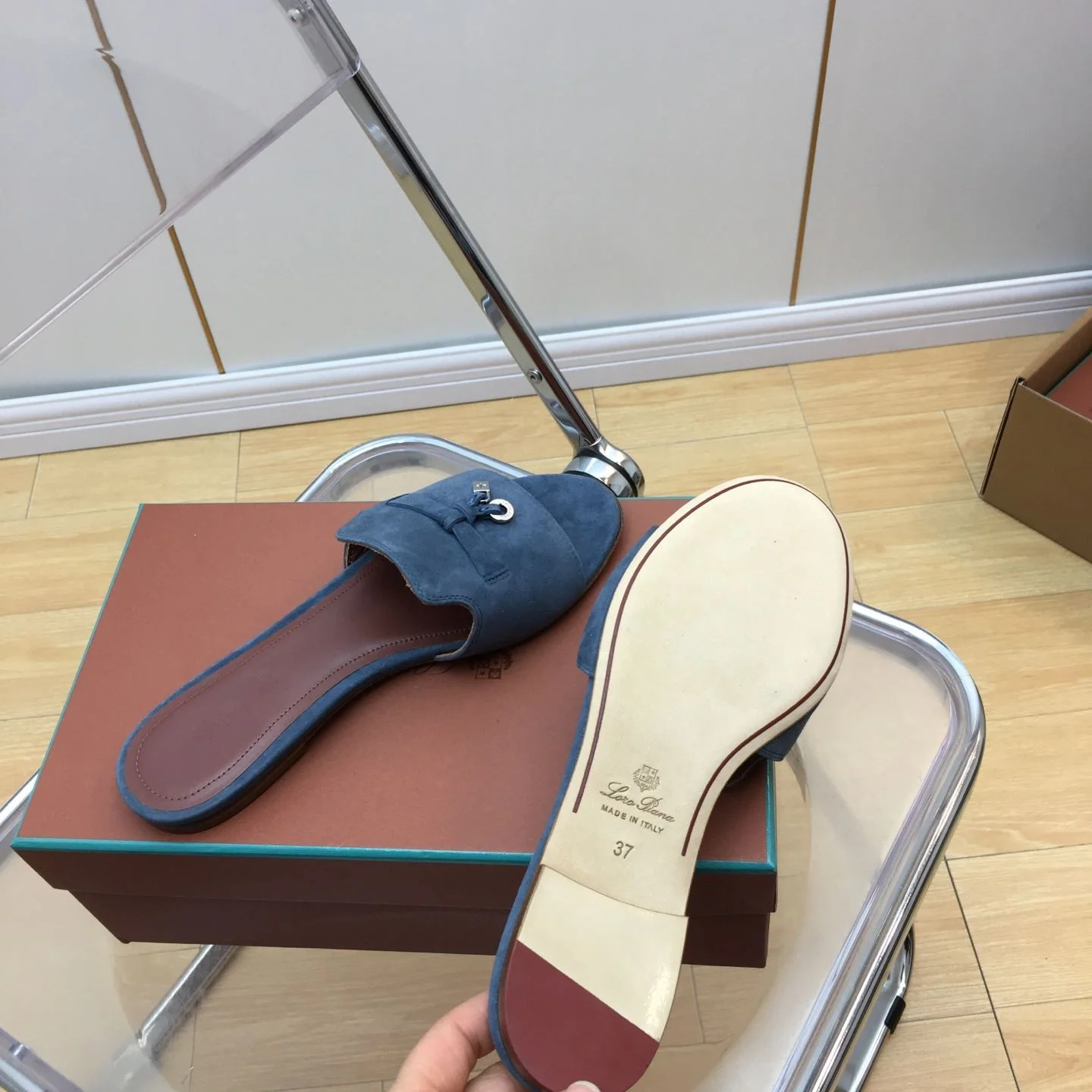Affordable Loro Piana Sandals 6212