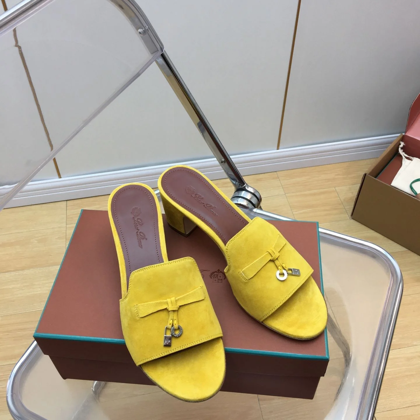Loro Piana Sandals Refined 6181