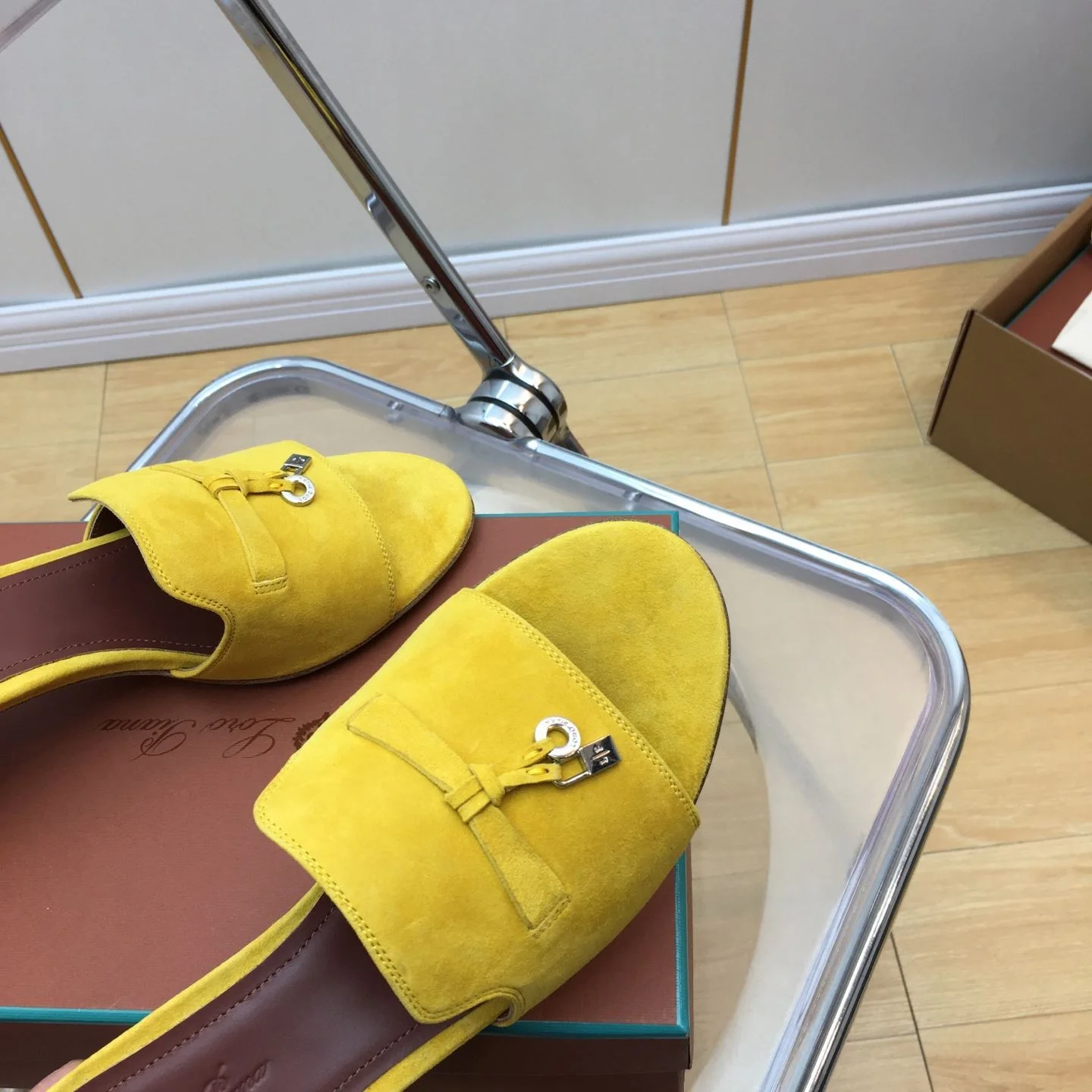 Loro Piana Sandals Refined 6181