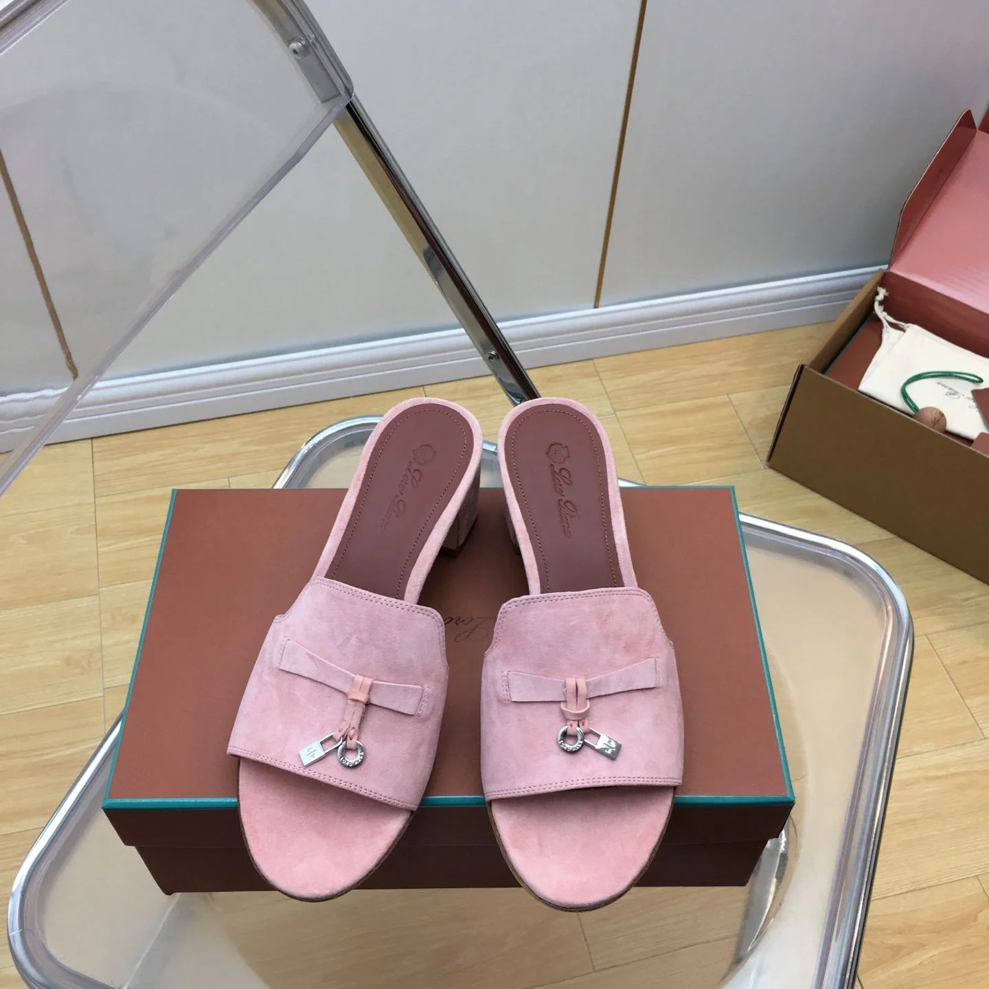 MoistureWicking Loro Piana Sandals 6222