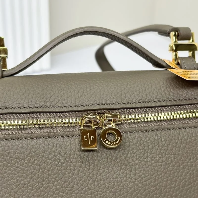 Cozy Loro Piana Satchel Bags 49371
