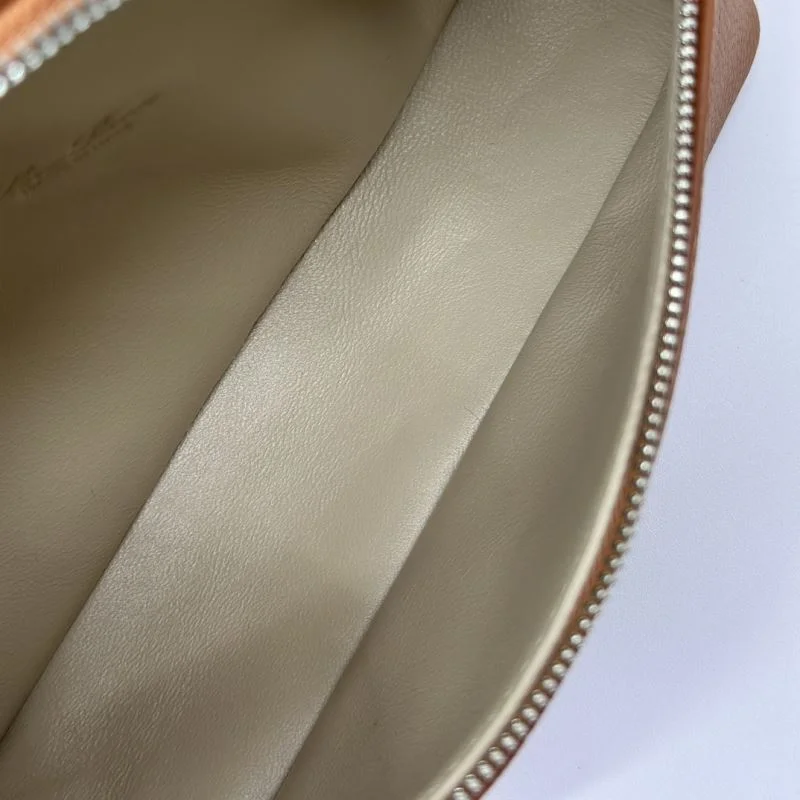 Cozy Loro Piana Satchel Bags 44302