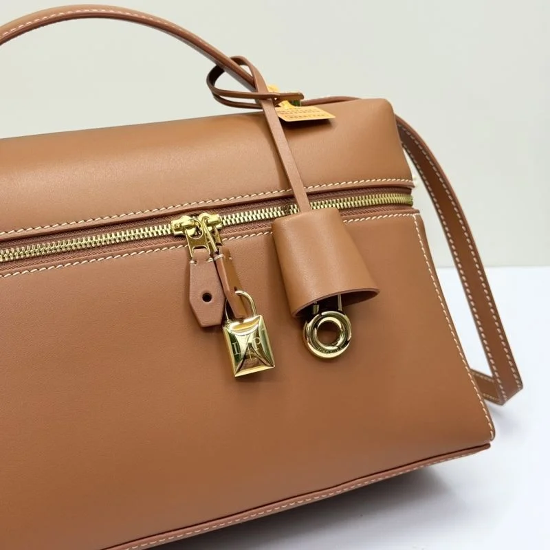 Sporty Loro Piana Satchel Bags 44180