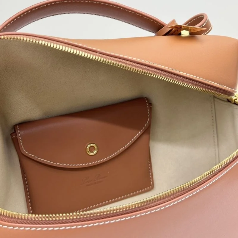 Sporty Loro Piana Satchel Bags 44180