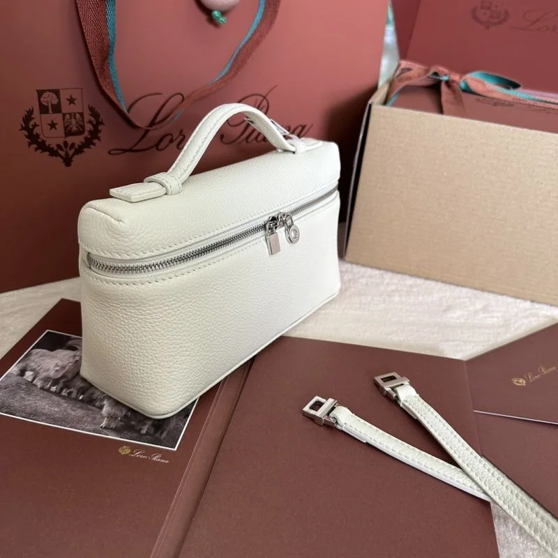 Effortless Loro Piana Satchel Bags 43917