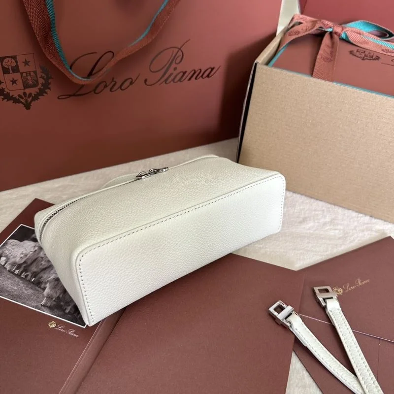 Effortless Loro Piana Satchel Bags 43917