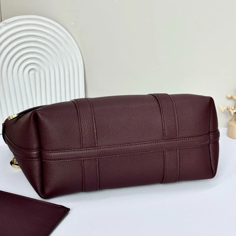 EyeCatching Loro Piana Shopping Bags 44156