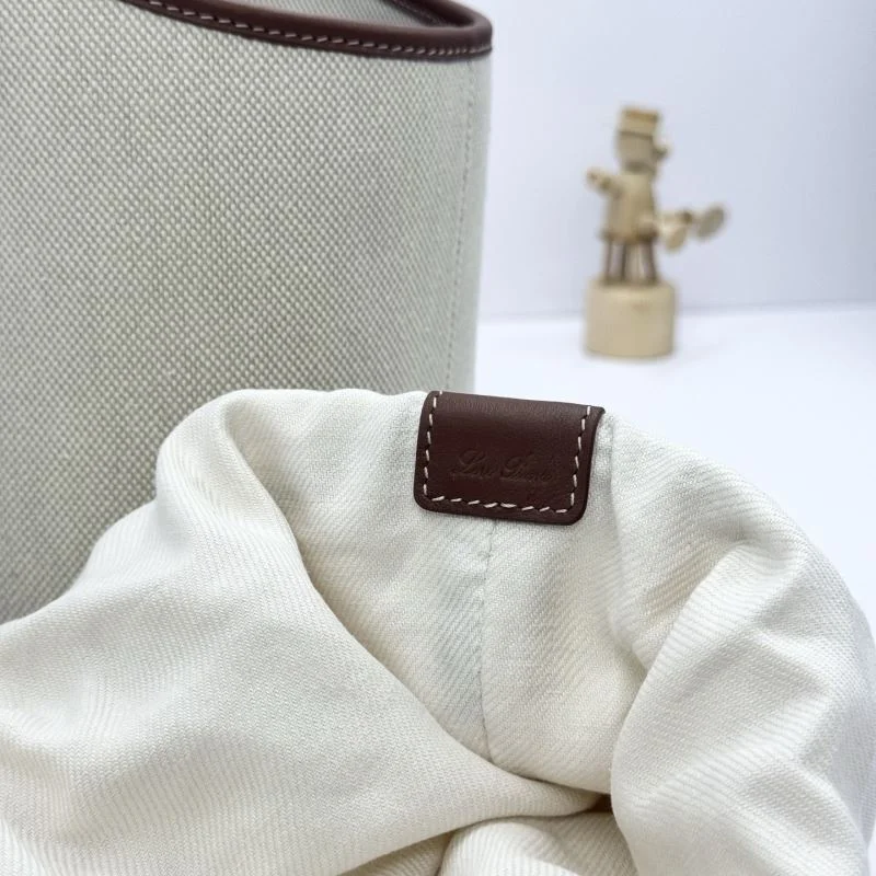 Trendsetting Loro Piana Shopping Bags 44166