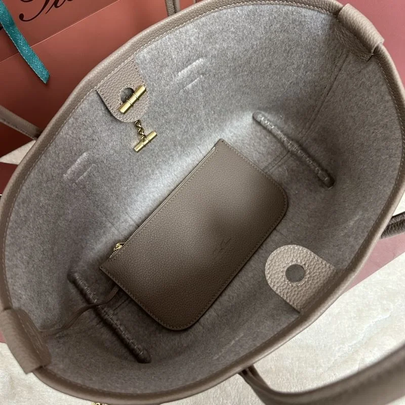 Loro Piana Shopping Bags Versatile 43613