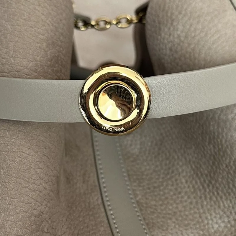 Supportive Loro Piana Shopping Bags 43604