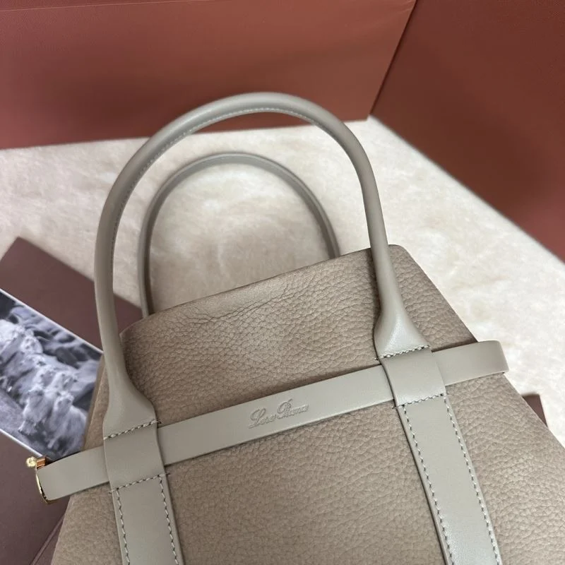 Supportive Loro Piana Shopping Bags 43604