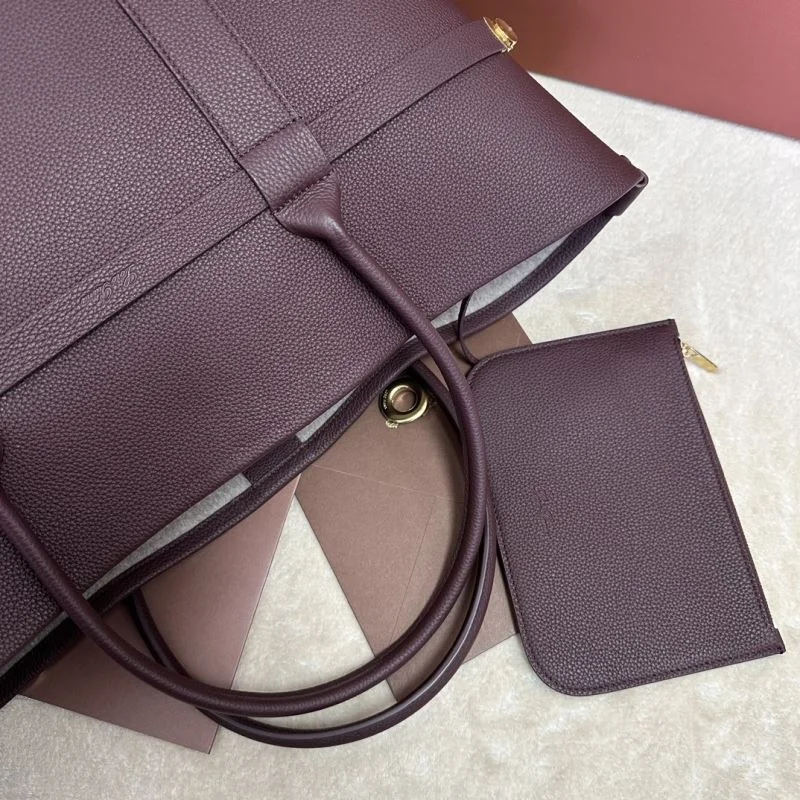 Versatile Loro Piana Shopping Bags 43602